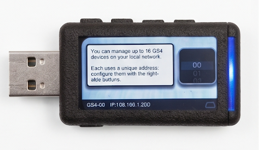Imagen detallada del dispositivo USB GS4 con pantalla integrada